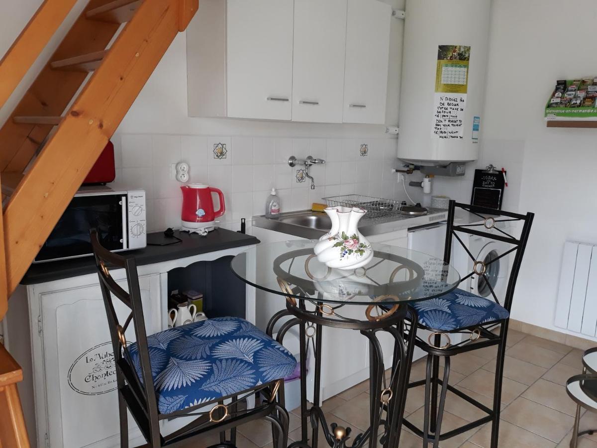Chambres D'Hotes Elvire Et Laurent Barbey Sainte-Marie-du-Mont Kültér fotó